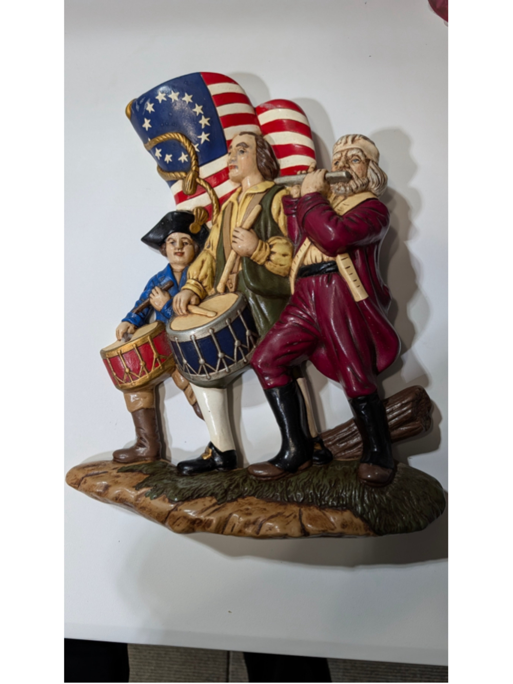 Vintage Patriotic Revolutionary War Fife and Drum Wall Decor One Size